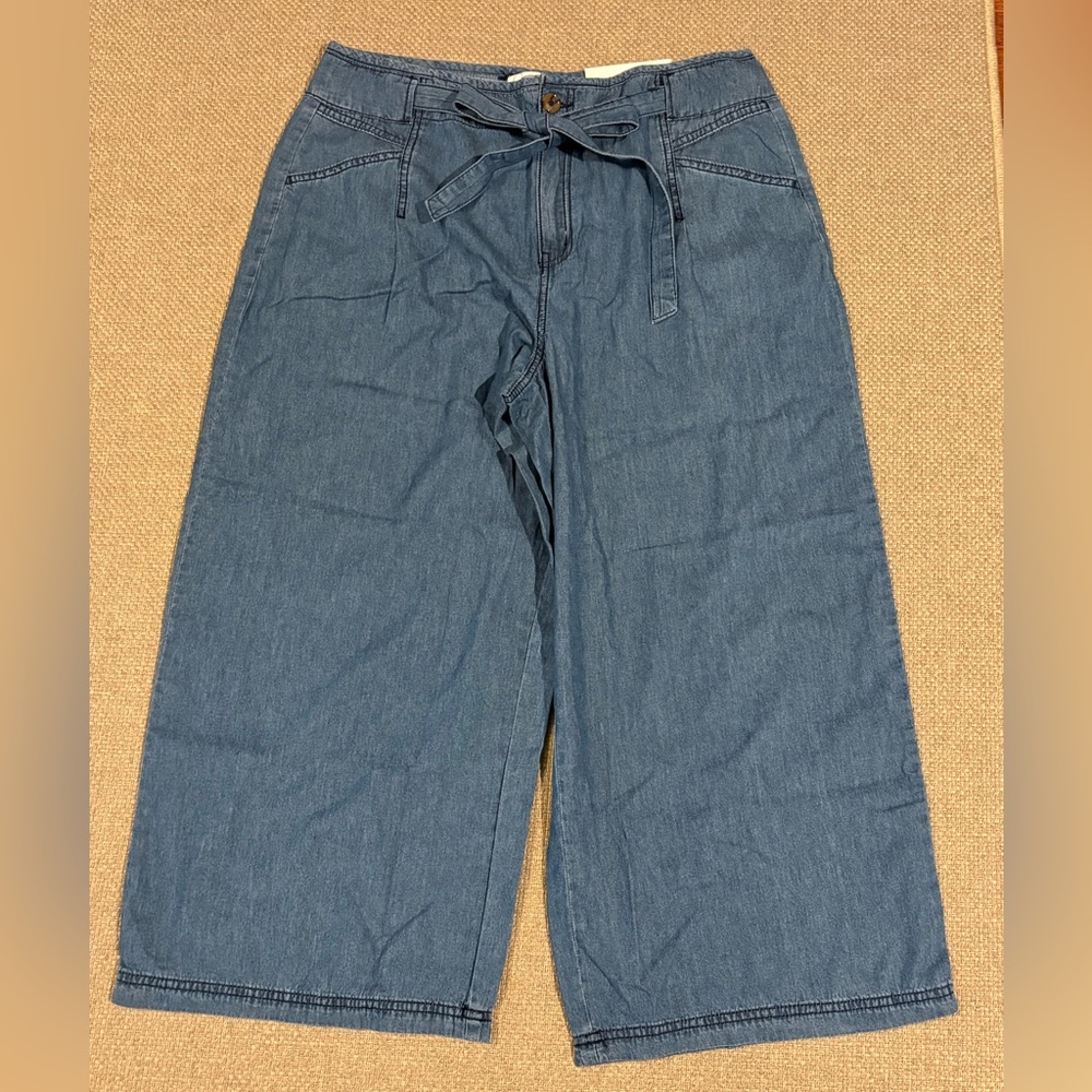 NEW Cato Wide Leg Cropped Pants High Rise Womens 16 Chambray NWT